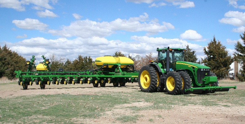 JD 8530 Tractor and JD 1770NT planter